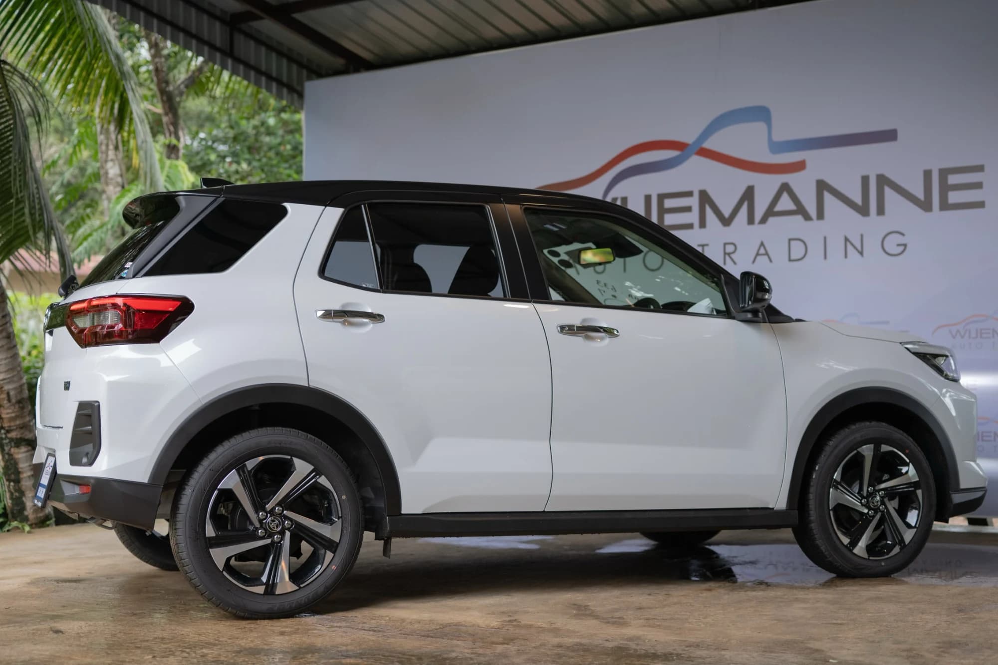 2026 Toyota Raize Z Grade | Brand New | 1200cc Hybrid | Pearl White & Black | Highest Spec - View 10