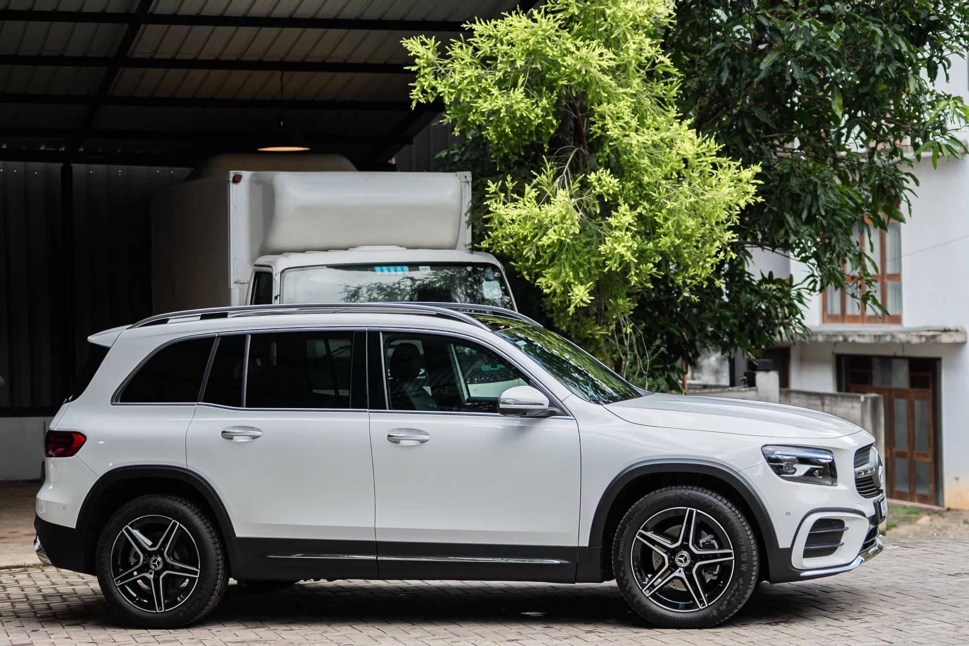 Mercedes-Benz GLB200 AMG Premium Plus | Highest Specification | 7-Seater - View 11