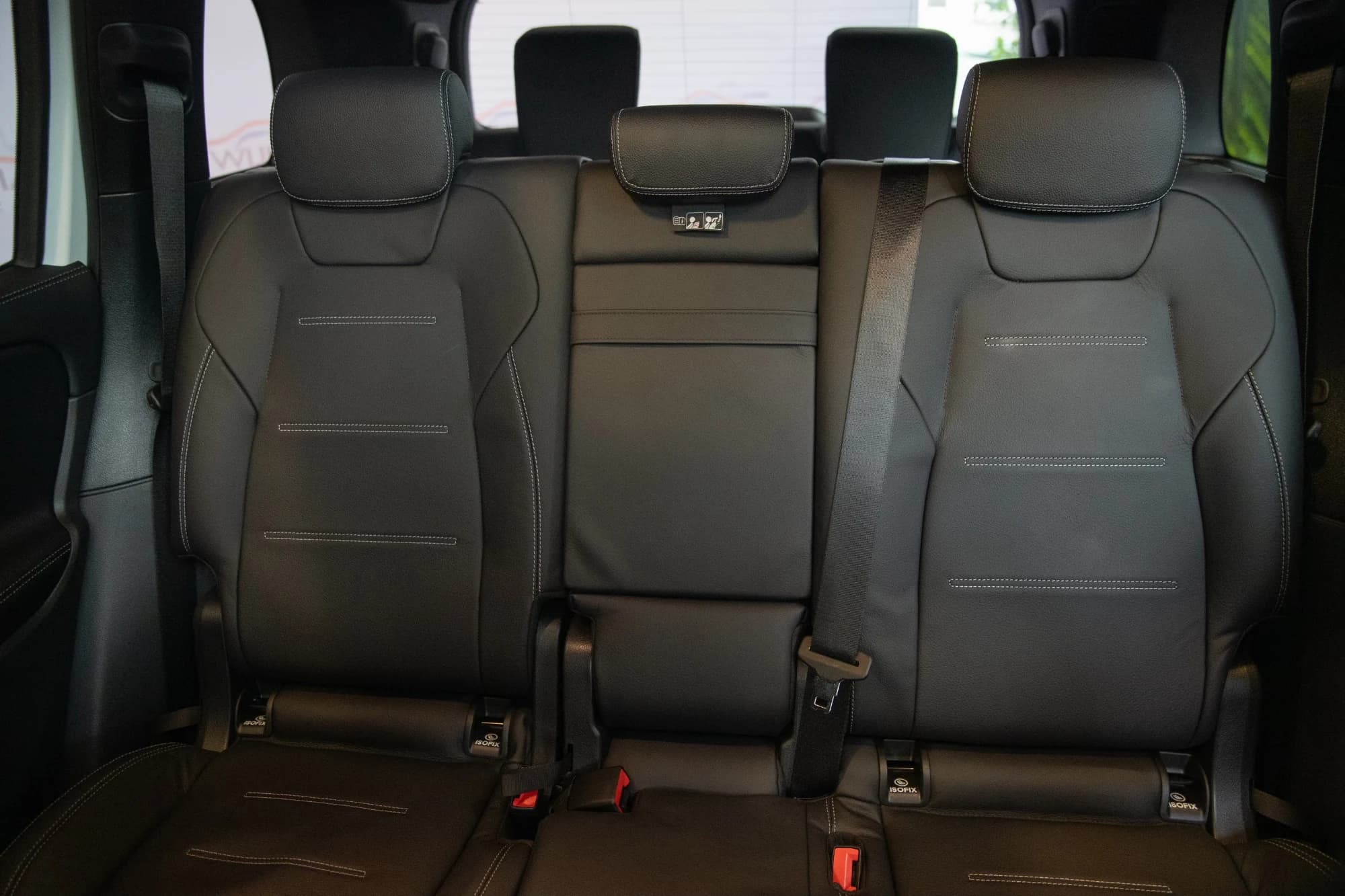 Mercedes-Benz GLB200 AMG Premium Plus | Highest Specification | 7-Seater - View 5