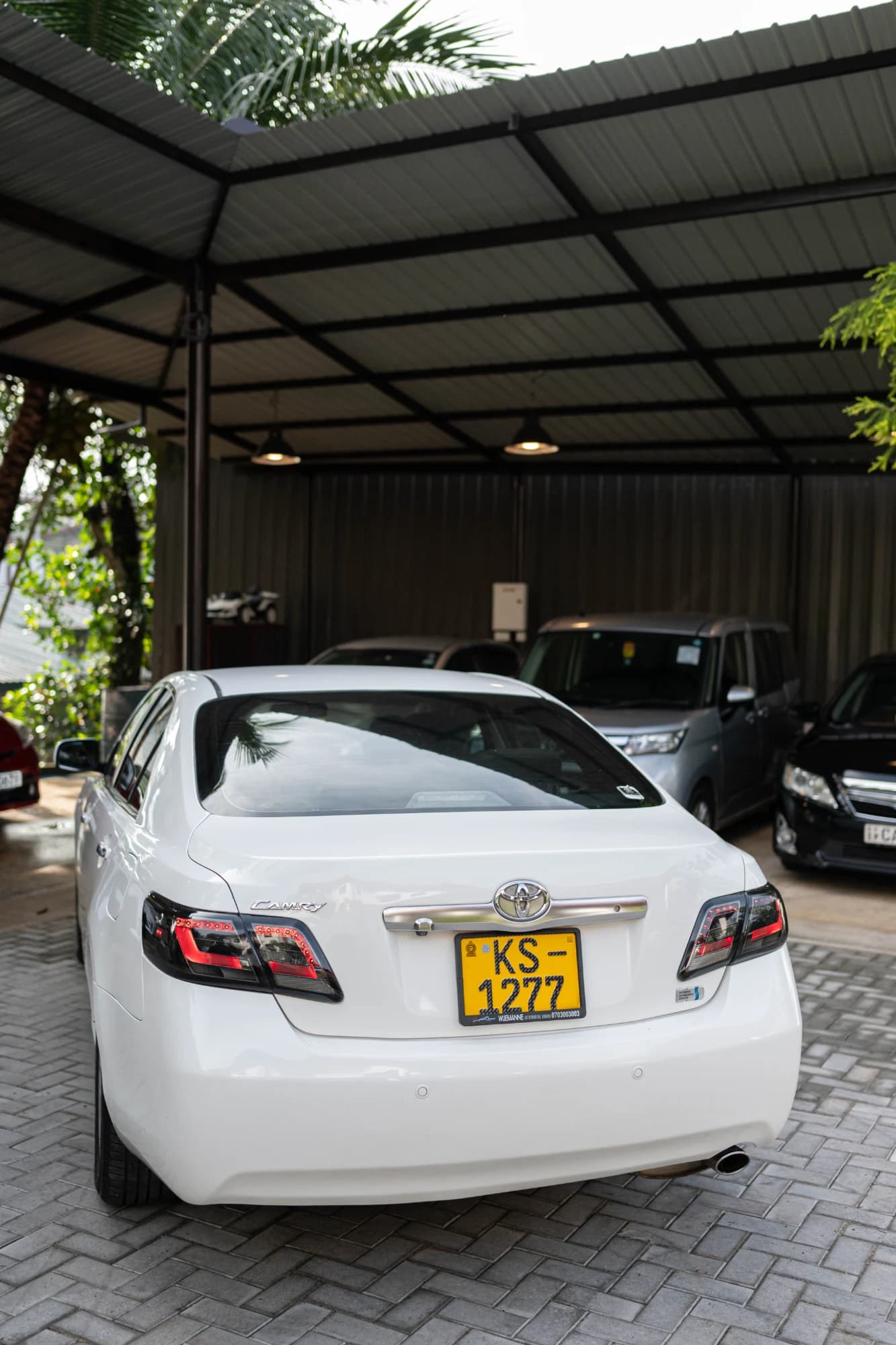 Toyota Camry Hybrid – Australian Spec - View 4