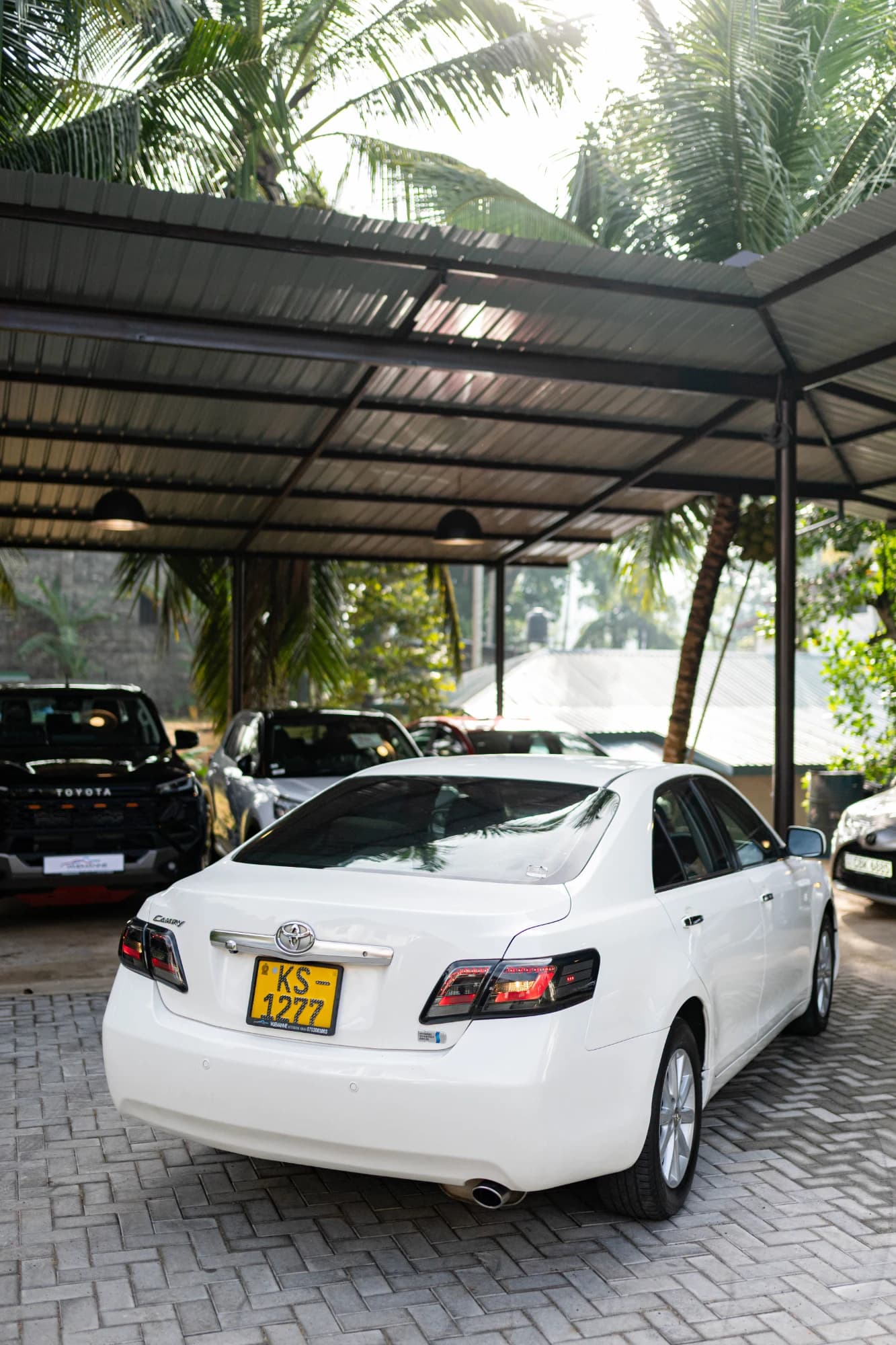 Toyota Camry Hybrid – Australian Spec - View 13