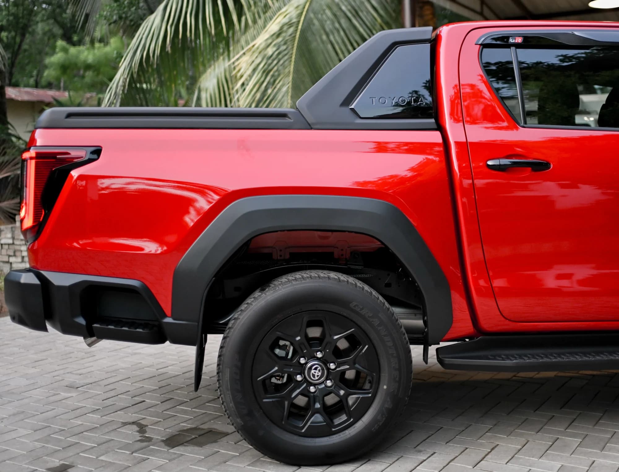 Toyota Hilux 2026 Travo Adventure Package – New Zealand Specification - View 13